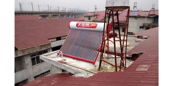 太陽能水垢怎么清理？