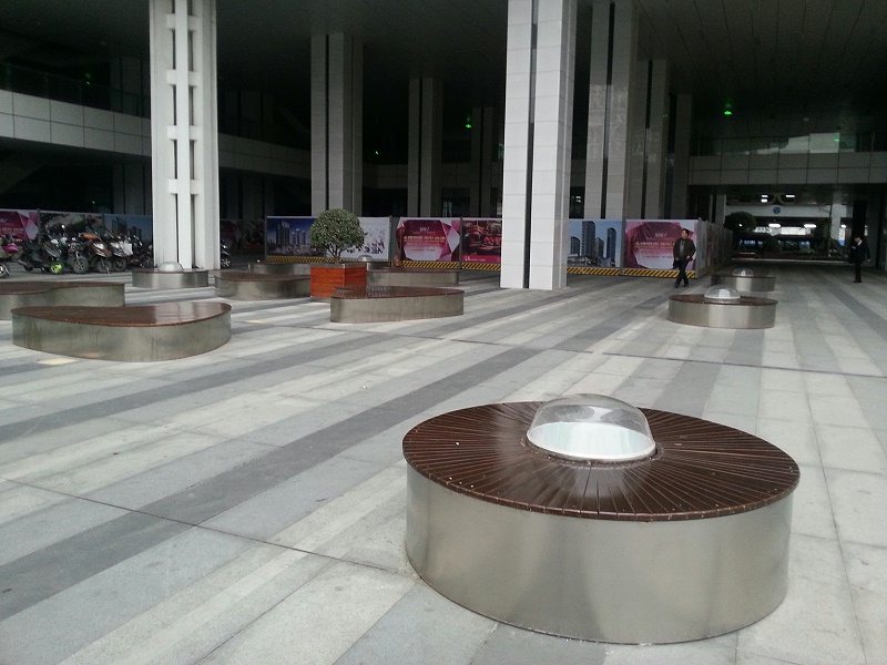 索樂圖導光管案例成都火車南站