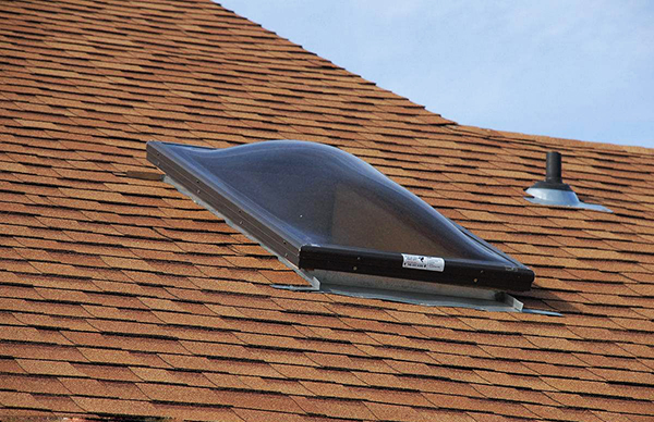 天窗漏水、采光不好，何不試試導光管日光照明系統