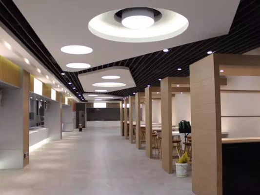 讓地下車庫等地下空間灑滿陽光的索樂圖導光管