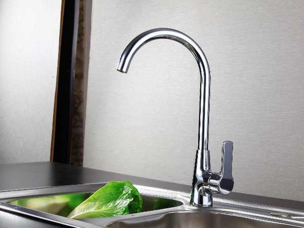 廚房管道水垢如何清除